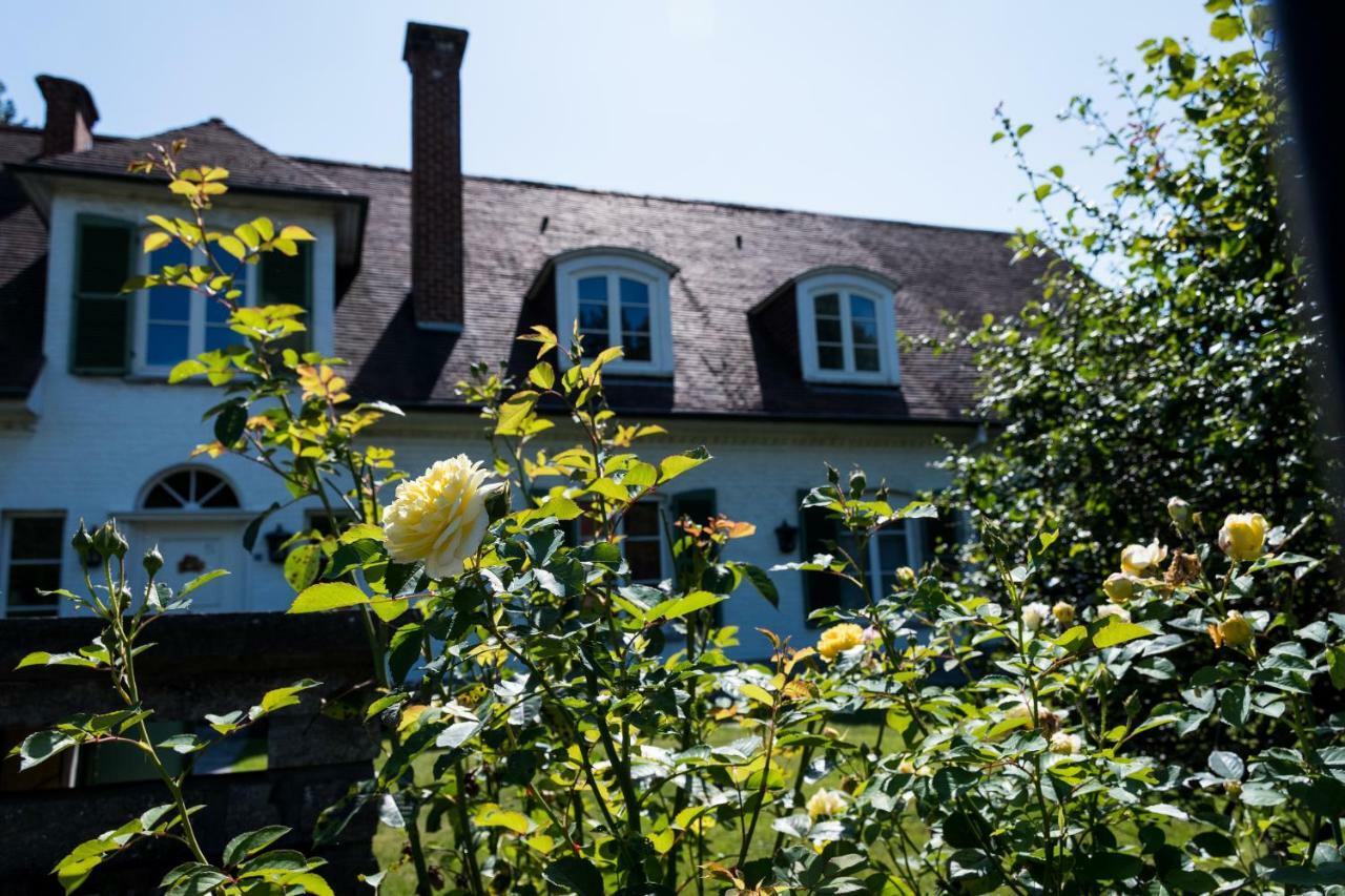 B&B El Tyu Écaussinnes-dʼEnghien Exterior foto